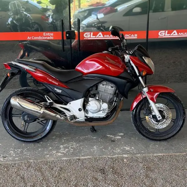 Moto Honda CB 300R 2011 Standard
