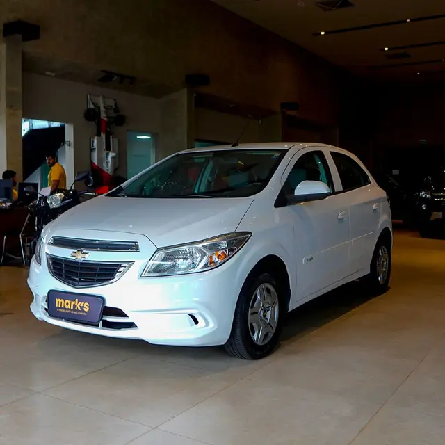 Carro Chevrolet Onix 2016 1.0 LT SPE/4
