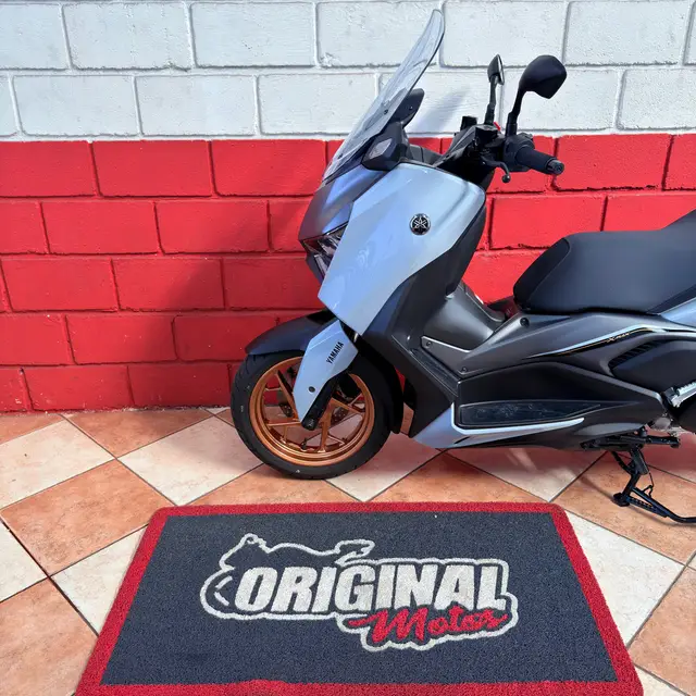 Moto Yamaha XMax 2026 300 Connected