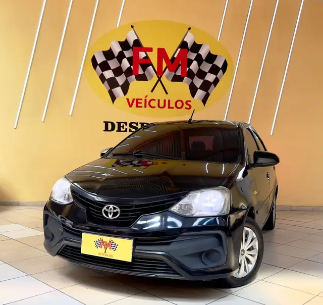 Carro Toyota Etios Sedan 2018 XS 1.5 (Flex)