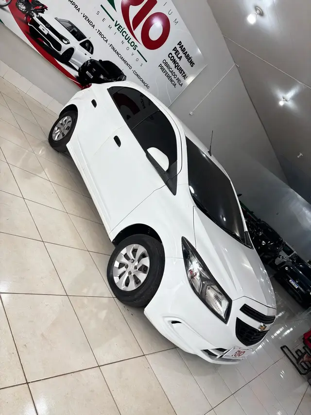 Carro Chevrolet Onix 2019 1.0 Joy SPE/4