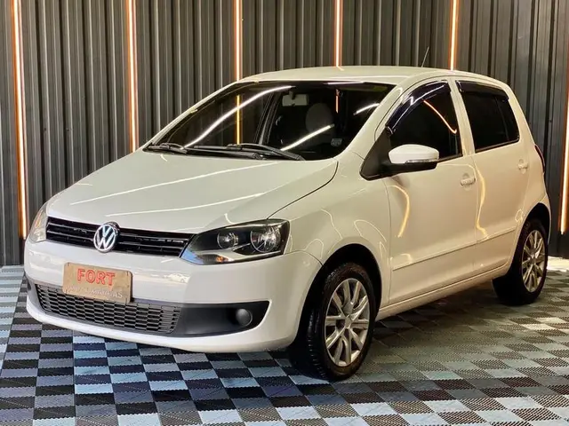 Carro Volkswagen Fox 2012 1.6 VHT (Flex)