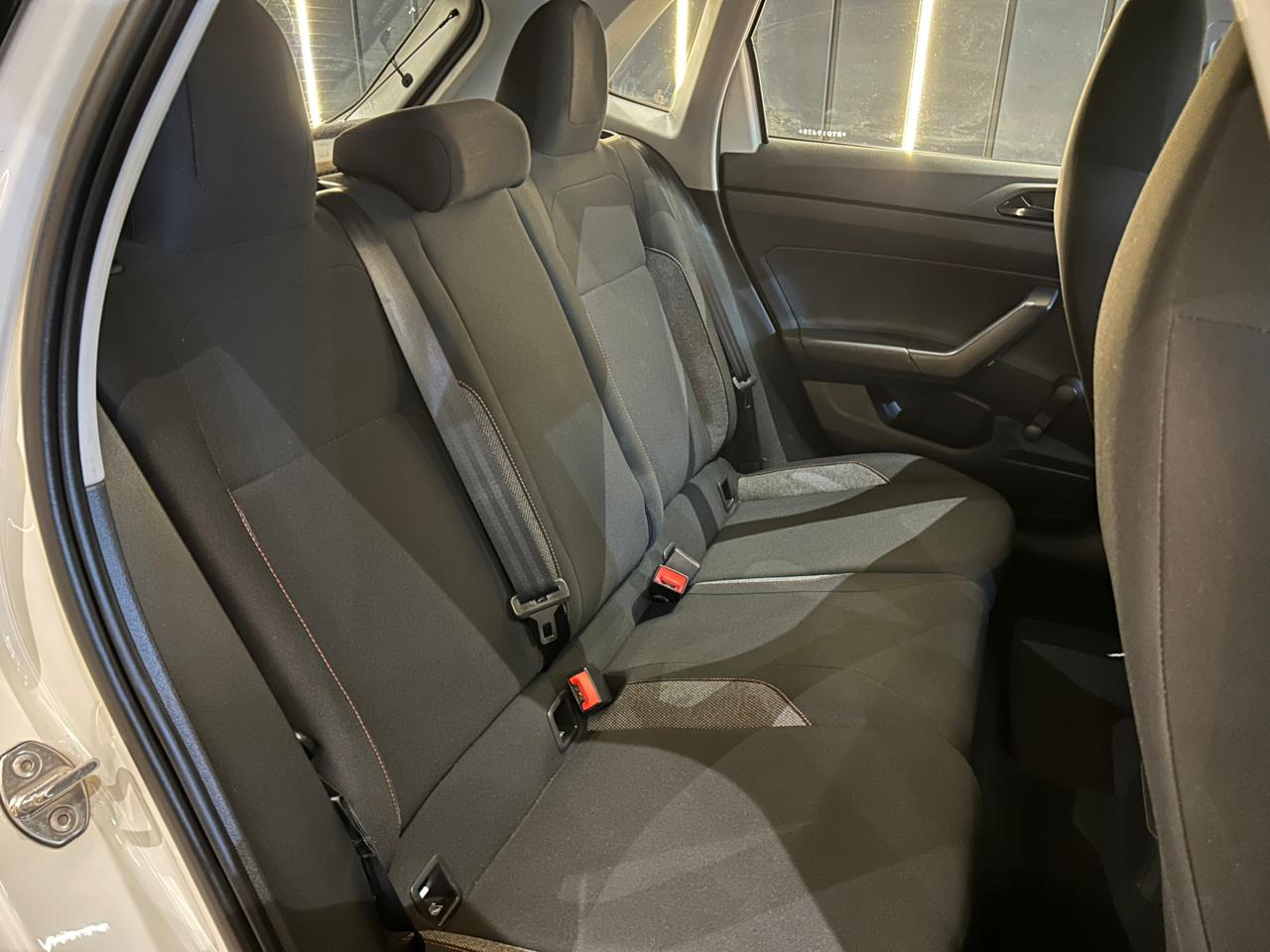 vw - volkswagen polo track 1.0 flex 12v 5p