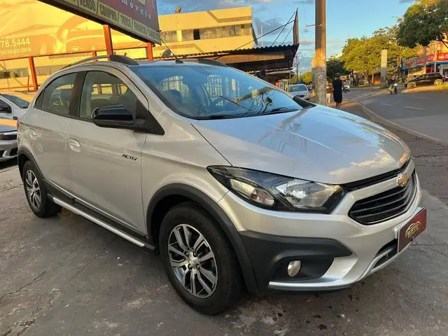 Carro Chevrolet Onix 2017 1.4 Activ SPE/4