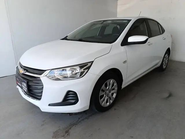 Carro Chevrolet Onix Plus 2023 LT 1.0