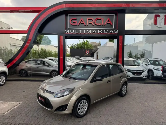 Carro Ford Fiesta Sedan 2013 1.0 (Flex)