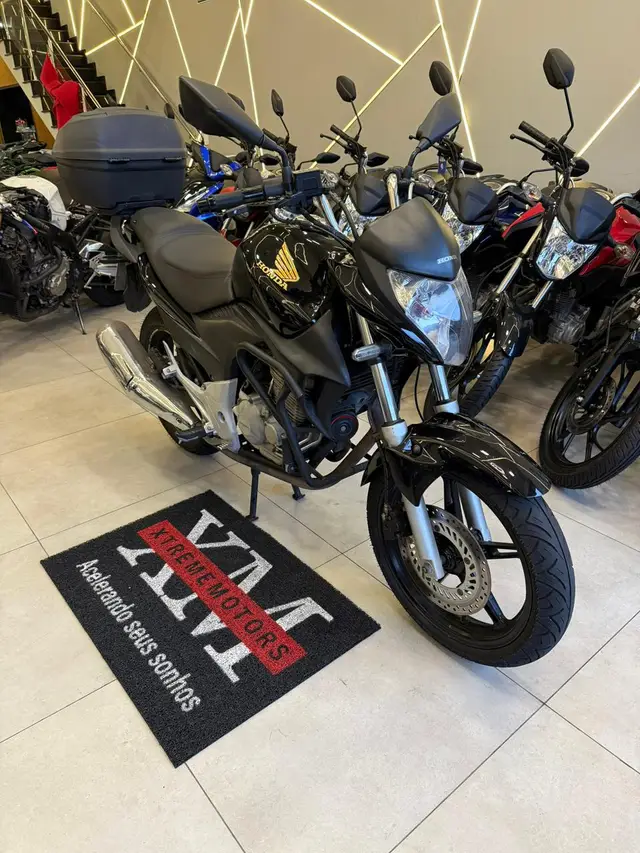 Moto Honda CB 300R 2011 (ABS)