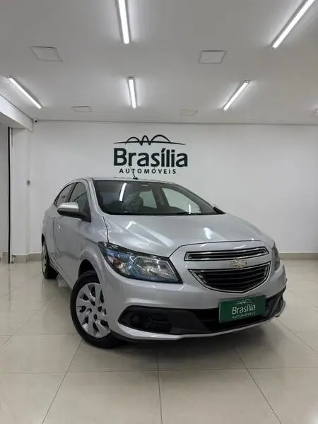 Carro Chevrolet Onix 2014 1.4 LT SPE/4
