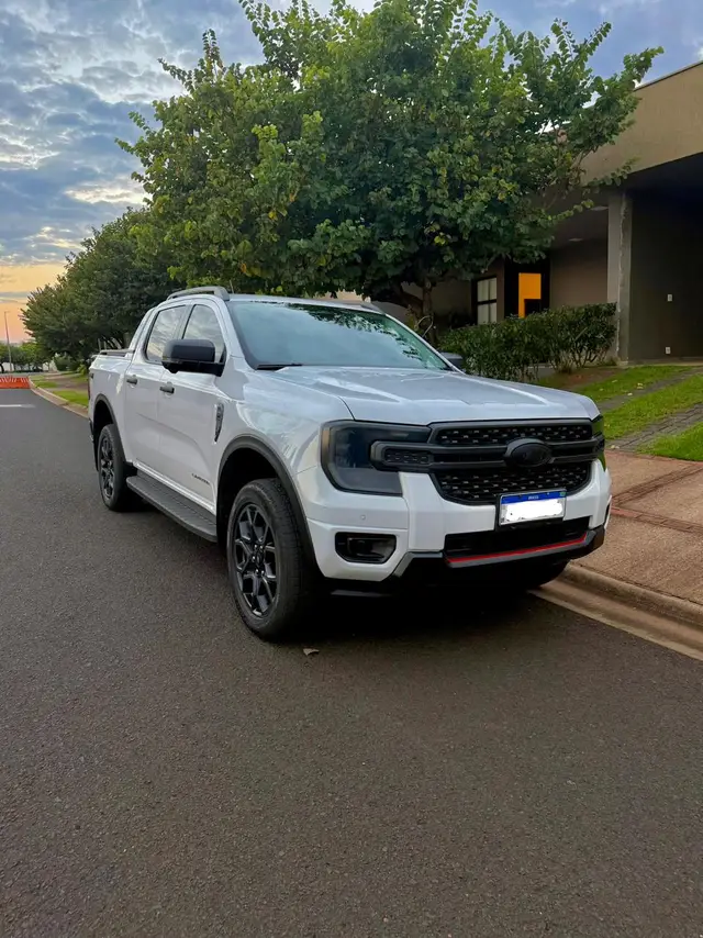 Carro Ford Ranger Cabine Dupla 2024 Limited+ 3.0