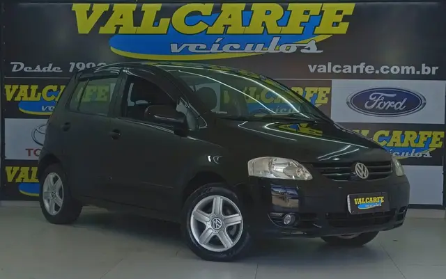 Carro Volkswagen Fox 2004 Plus 1.6 8V (4p)