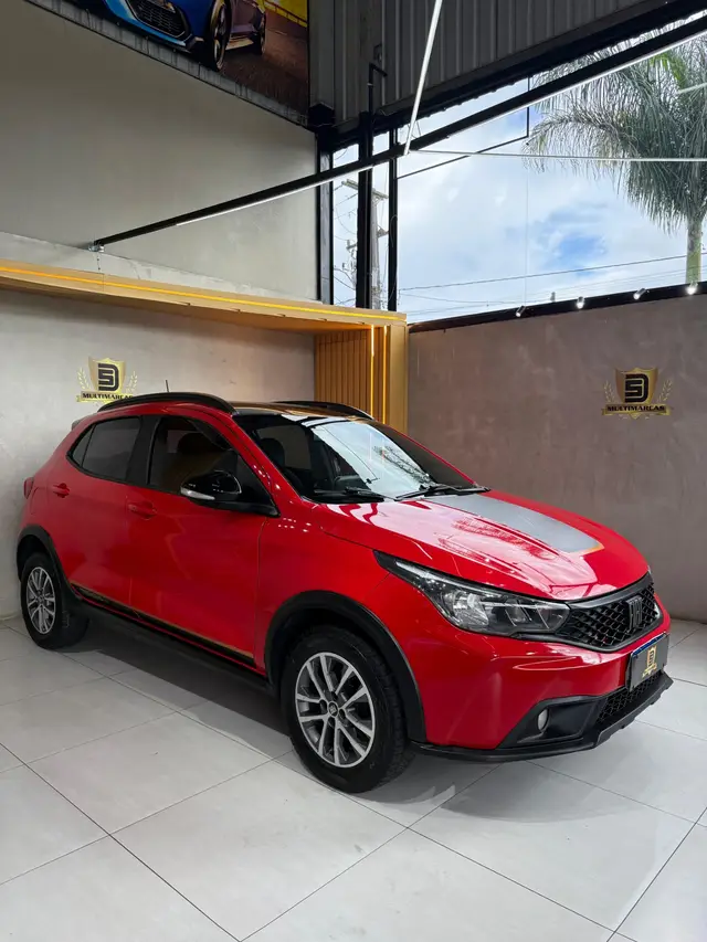 Carro Fiat Argo 2023 Trekking 1.3 (Aut.)