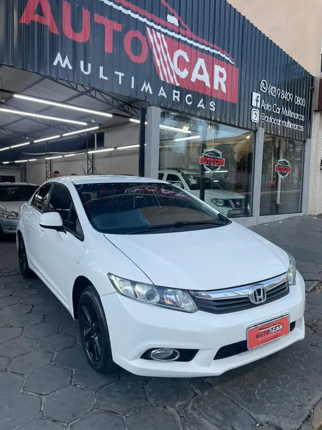 Carro Honda Civic 2014 New  LXS 1.8 16V i-VTEC (Flex)