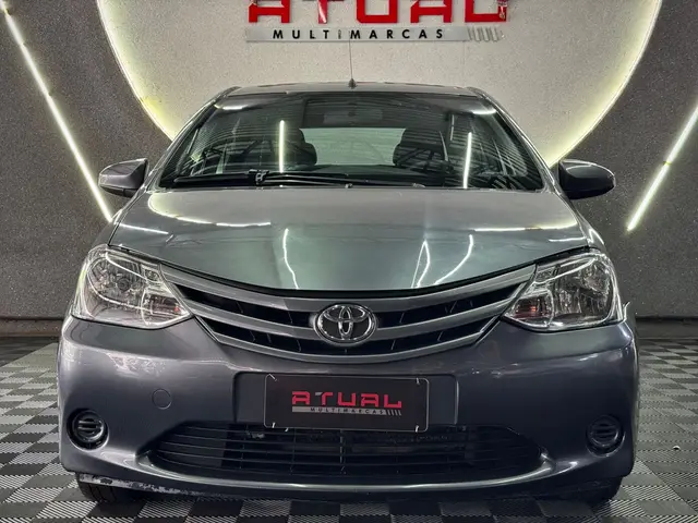 Carro Toyota Etios Sedan 2016 XS 1.5 (Flex)