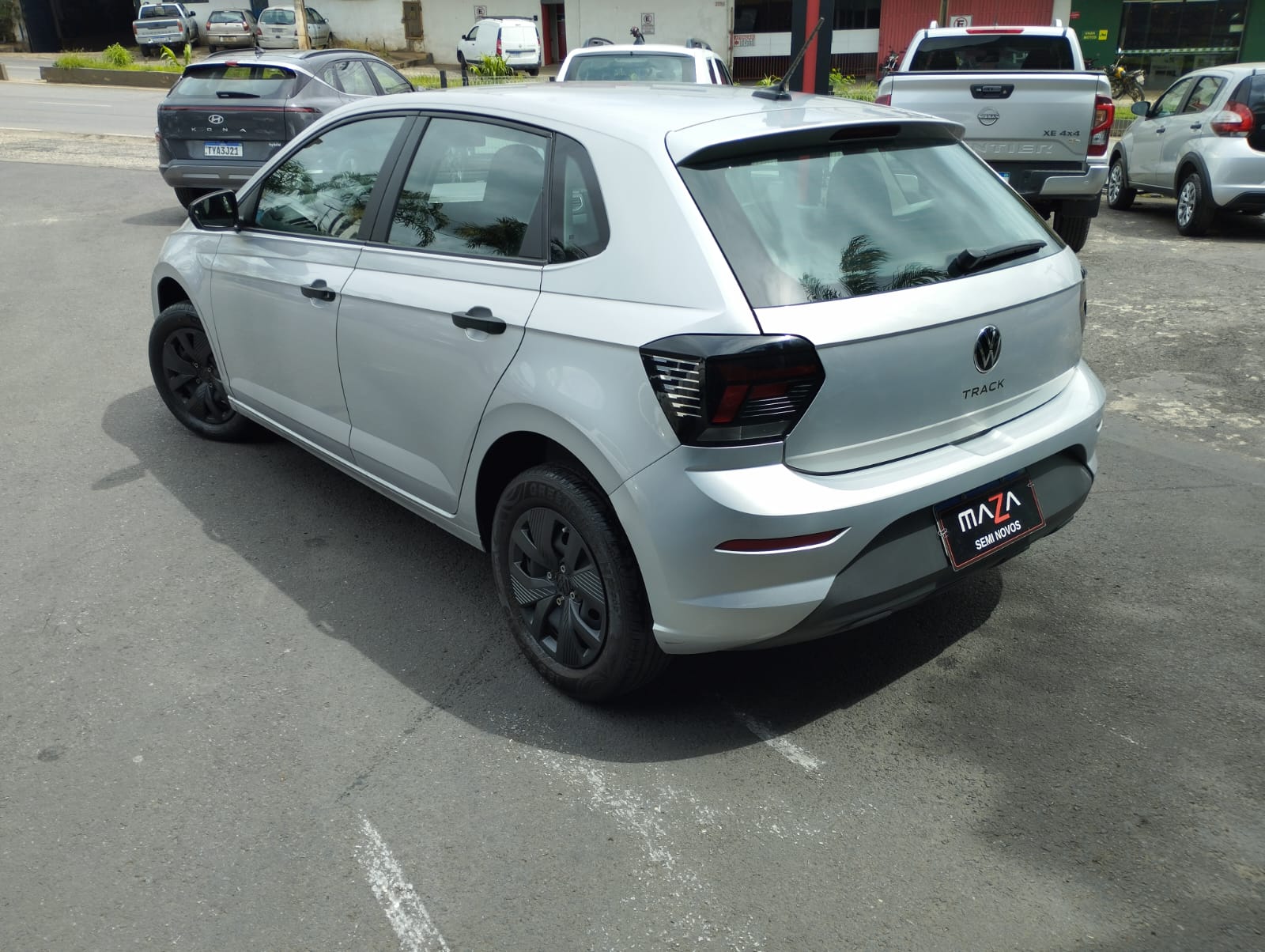 VW - Volkswagen-Polo-Track 1.0 Flex 12V 5p