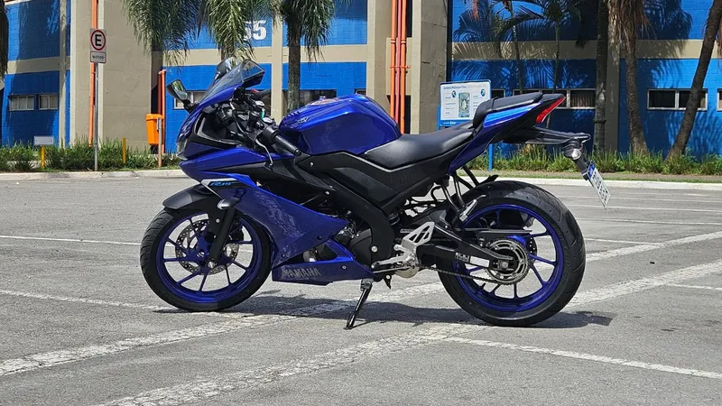 Yamaha R15: o que é bom e o que precisa melhorar na mini esportiva 