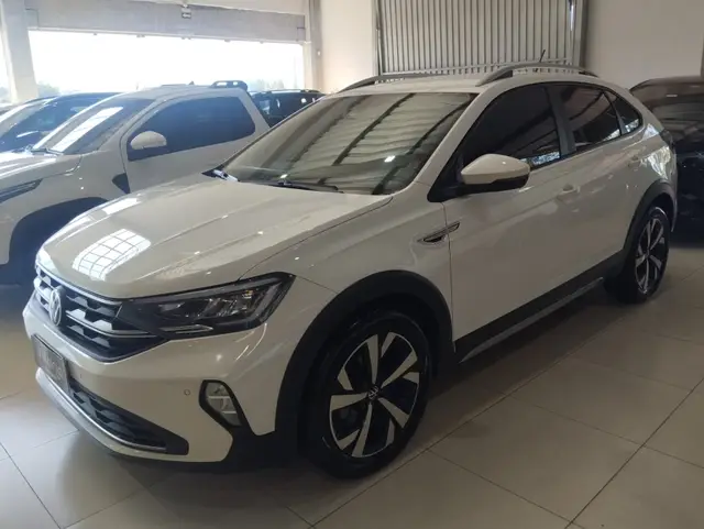 Carro Volkswagen Nivus 2023 Highline 200 TSI