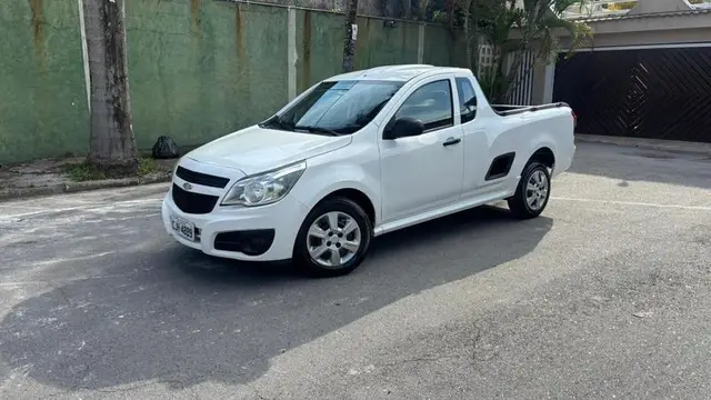 Carro Chevrolet Montana 2019 LS 1.4 (Flex)