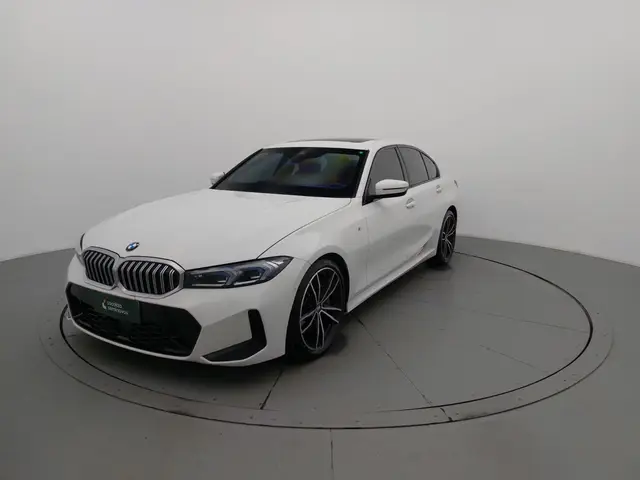 Carro BMW 320i 2023 M Sport 2.0 Turbo (Aut.)