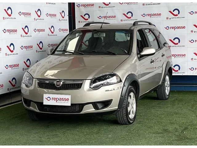Carro Fiat Palio Weekend 2014 Trekking 1.6 16V (Flex)