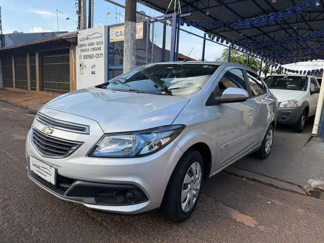 Carro Chevrolet Prisma 2015 1.4 LT SPE/4
