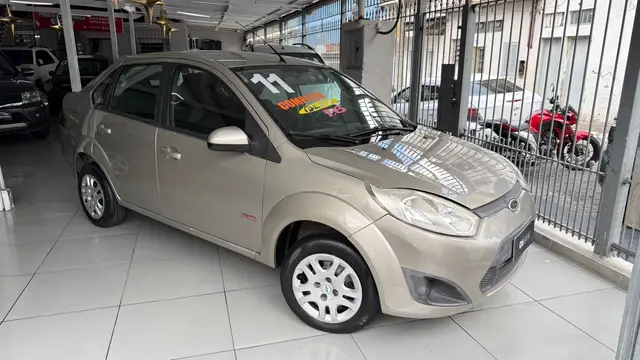 Carro Ford Fiesta Sedan 2011 1.6 (Flex)