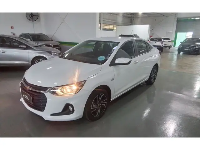 Carro Chevrolet Onix Plus 2025 LT 1.0