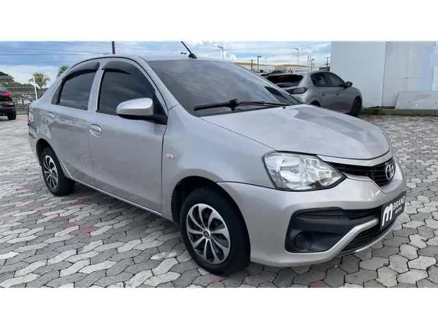 Carro Toyota Etios Sedan 2018 X 1.5 (Flex)