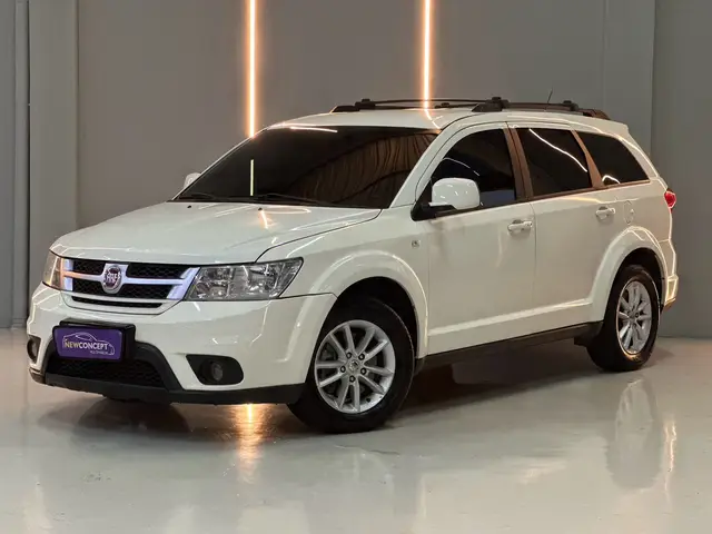 Carro Fiat Freemont 2014 2.4 16V Emotion (Aut)