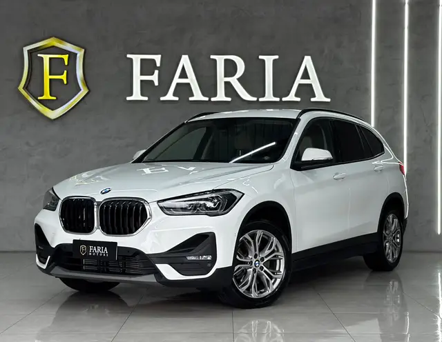 Carro BMW X1 2022 sDrive20i 2.0 Turbo (Aut.)