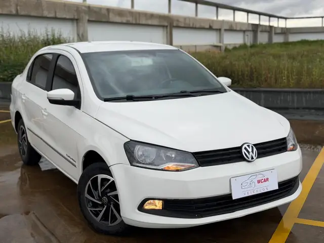 Carro Volkswagen Voyage 2015 1.0 TEC Comfortline (Flex)