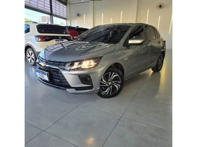 Carro Chevrolet Onix Plus 2026 LT 1.0