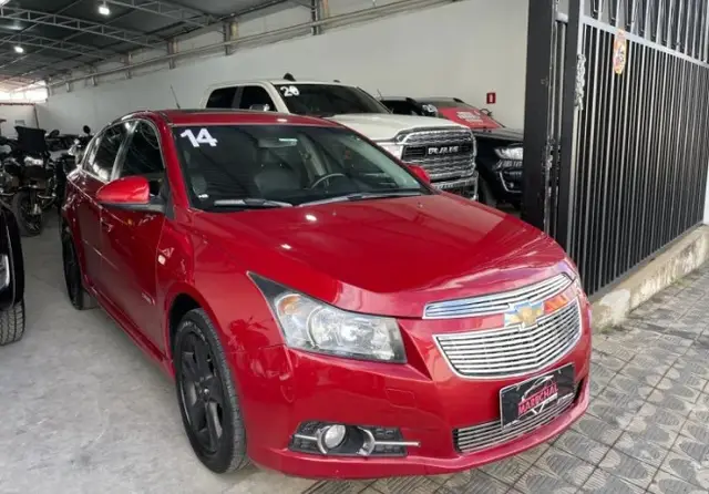 Carro Chevrolet Cruze 2014 HB Sport LTZ 1.8 16V FlexP. 5p Mec