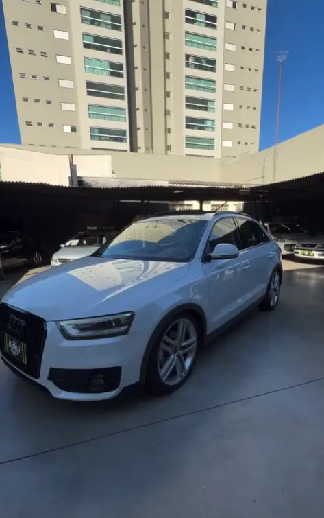 Carro Audi Q3 2015 2.0 TFSI Ambition S Tronic Quattro