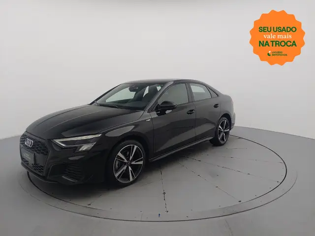 Carro Audi A3 2024 2.0 Sed.Perf. Black TFSI S-tr. (Hib.)