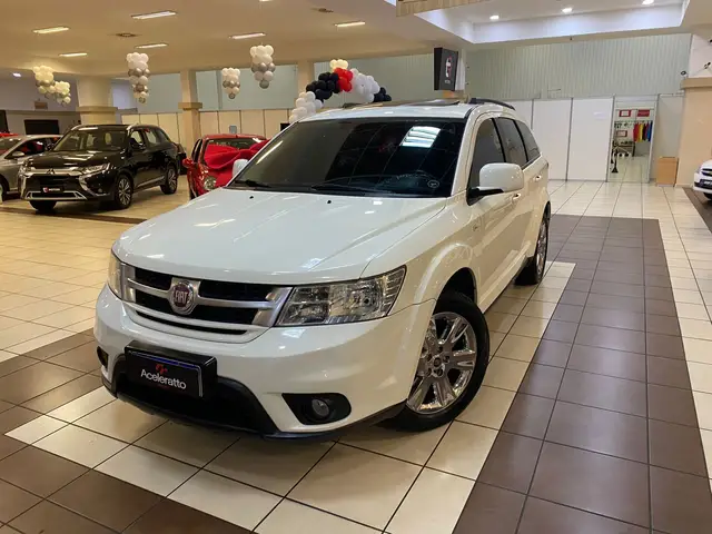 Carro Fiat Freemont 2014 2.4 16V Precision (Aut)