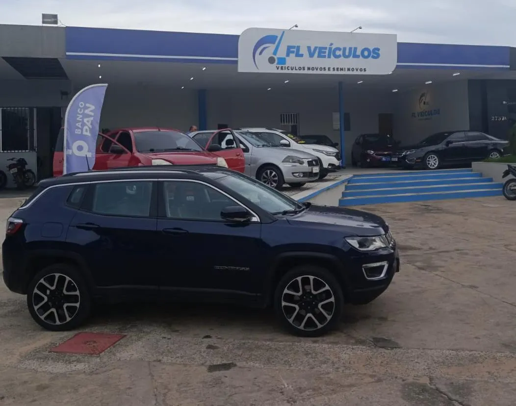 Fachada da loja FL VEÍCULOS - Juazeiro do Norte - CE