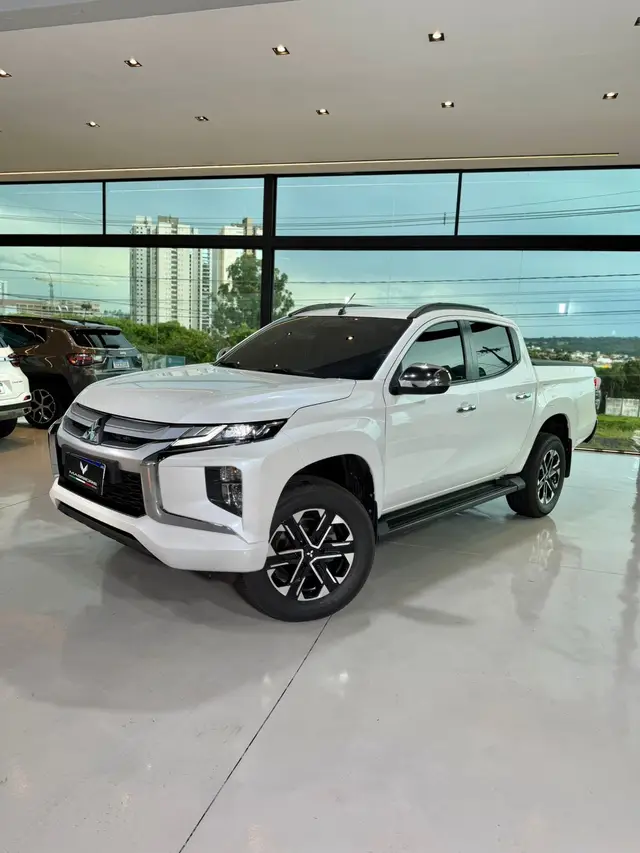 Carro Mitsubishi L200 Triton Sport 2023 HPE 2.4