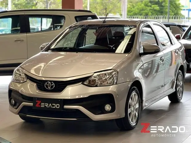 Carro Toyota Etios Sedan 2018 XLS 1.5 (Aut) (Flex)