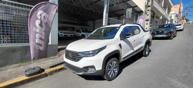 Carro Fiat Strada 2026 Volcano CD 1.3 MT