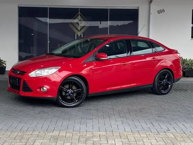 Carro Ford Focus Sedan 2015 1.6 16V Flex 4p Aut.