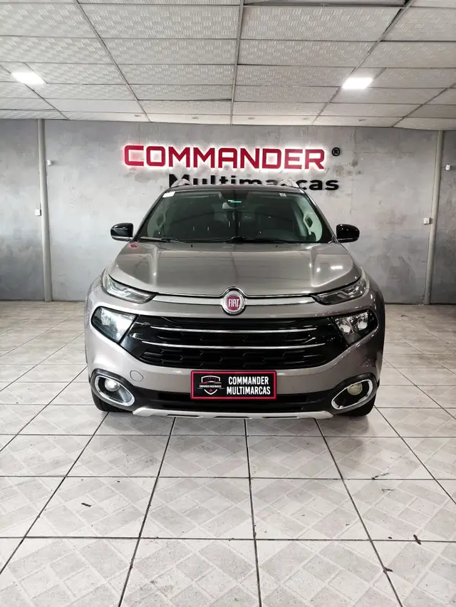 Carro Fiat Toro 2019 Volcano 2.0 diesel AT9 4x4