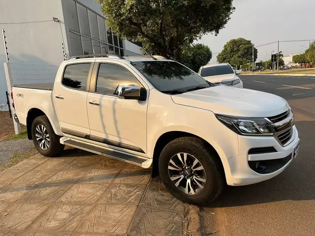 Carro Chevrolet S10 Cabine Dupla 2017 S10 2.8 CTDI LTZ 4WD (Cabine Dupla) (Aut)