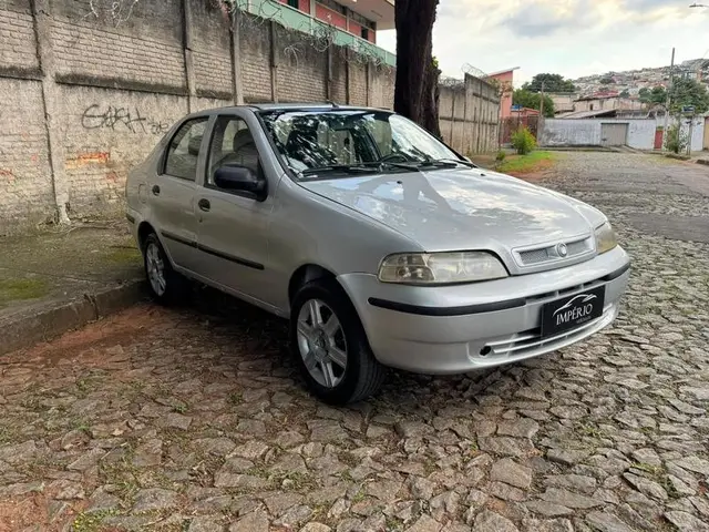 Carro Fiat Siena 2003 1.0 MPi (6 Marchas)