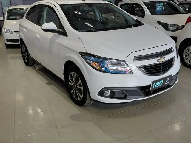 Carro Chevrolet Onix 2015 1.4 LTZ SPE/4
