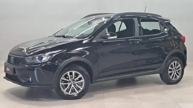 Carro Fiat Argo 2025 Trekking 1.3
