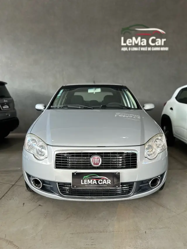 Carro Fiat Palio 2011 Attractive 1.4 8V (Flex)