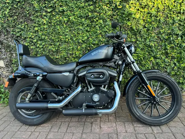 Moto Harley-Davidson Sportster XL 883 2012 Iron