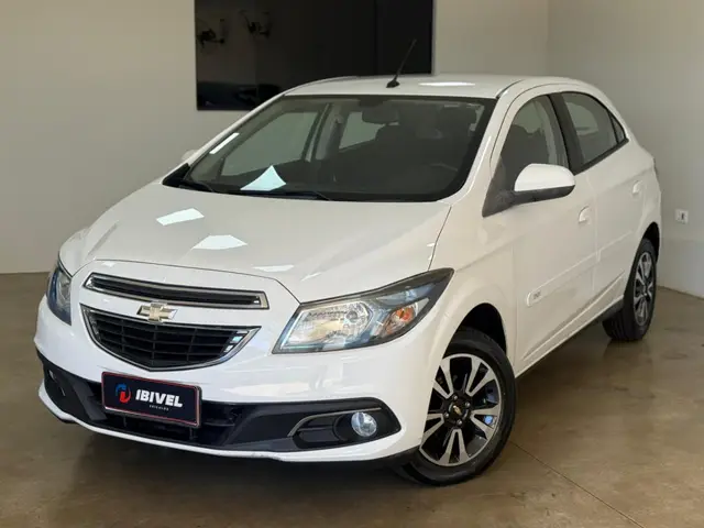 Carro Chevrolet Onix 2014 1.4 LTZ SPE/4 (Aut)