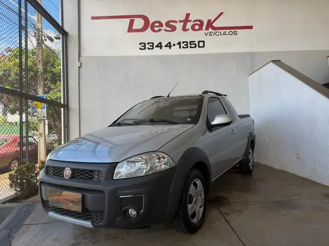 Carro Fiat Strada 2018 Hard Working 1.4 (Flex) (Cabine Estendida)