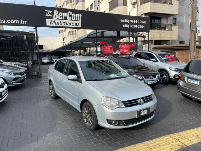 Carro Volkswagen Polo Sedan 2013 Comfortline 1.6 8V (Flex)